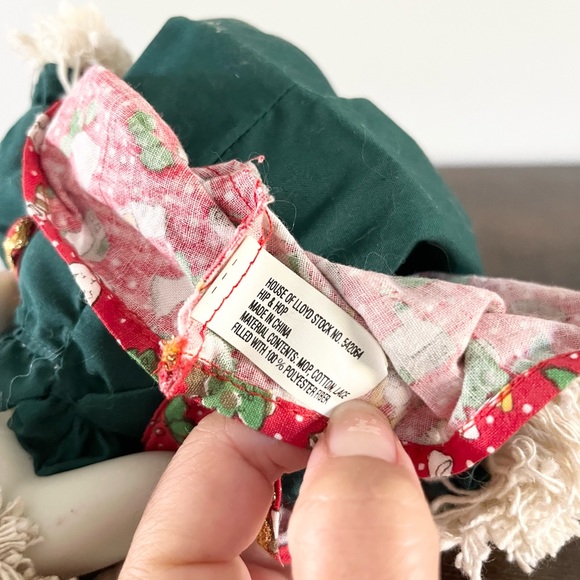 Vintage House of Lloyd Hip and Hop Christmas Around World Porcelain Face Bunny - Picture 3 of 7